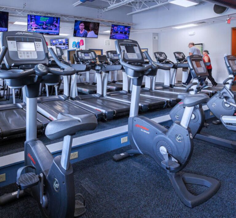 the-workout-club-manchester-nh-location-near-me-fitness-membership-gym-cardio-room-keep-going