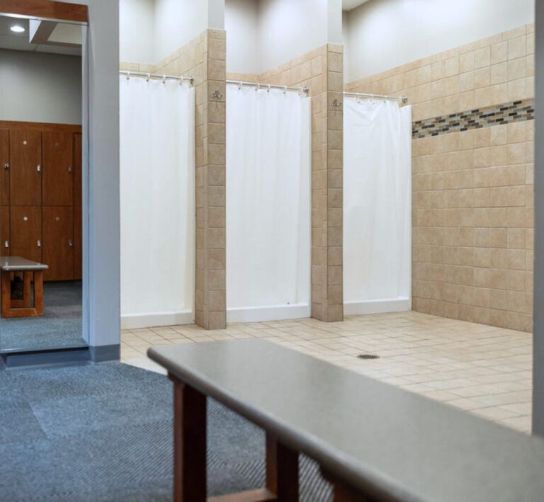the-workout-club-manchester-nh-location-near-me-fitness-membership-gym-locker room-change-showers-clean