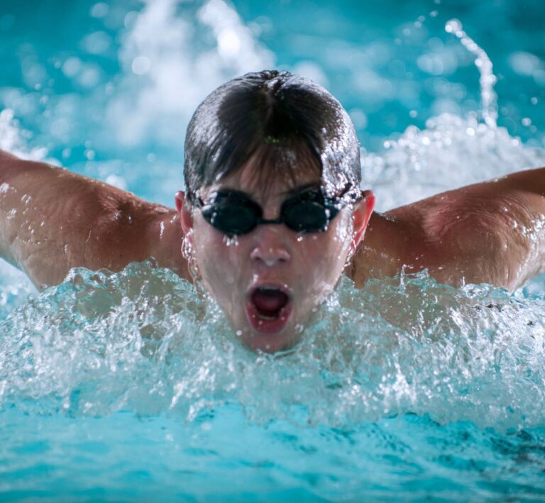 the-workout-club-salem-nh-location-near-me-fitness-membership-swim-lap-pool-aqautics-class-warm-water-schedule-swimmer-summer