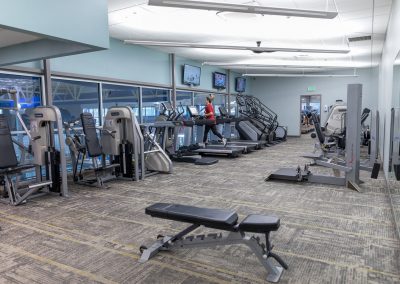 Plenty of space to workout at Workout Club in Salem copy