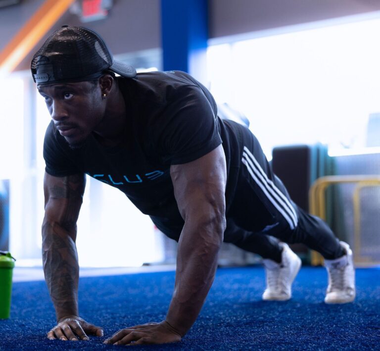 the-workout-club-nh-location-near-me-membership-gym-corporate-about-us-push-ups