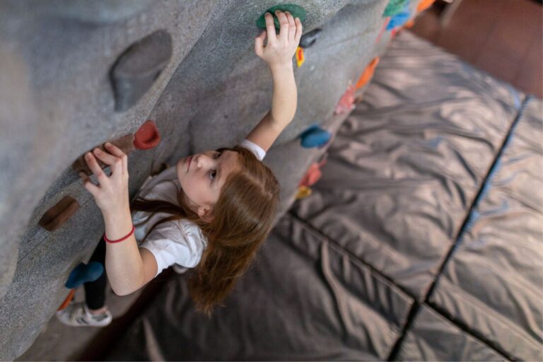 rock-climbing-monitor-careers-workout-club